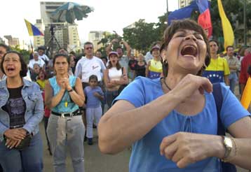 Συγκρούσεις οπαδών και αντιπάλων του Ούγκο Τσάβες στους δρόμους της Βενεζουέλας