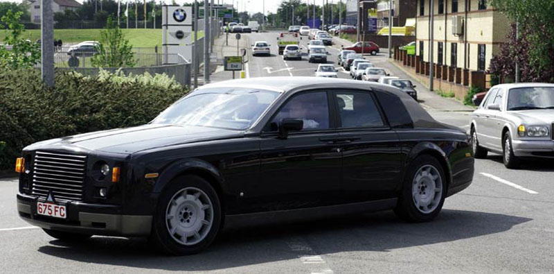 V12… εκπλήξεις για τη νέα Rolls-Royce