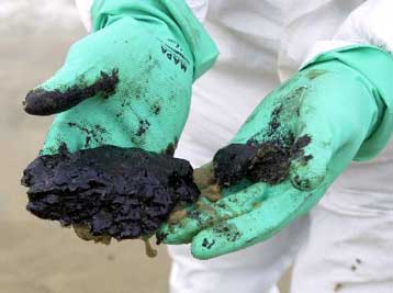 Ξεκίνησαν οι γαλλικές δικαστικές αρχές την έρευνα για το ναυάγιο του Prestige