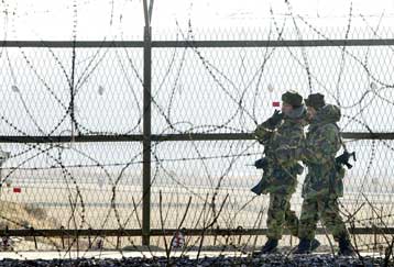 Διάλογο με τις ΗΠΑ για τα πυρηνικά της όπλα προτείνει τώρα η Βόρειος Κορέα