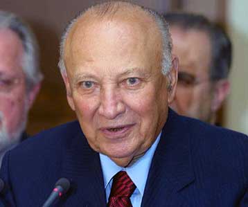Εκ νέου υποψήφιος στις προεδρικές εκλογές της Κύπρου ο Γλαύκος Κληρίδης