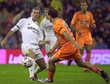 Επικράτησε ο νόμος της Ρεάλ στο ντέρμπι, 4-1 τη Βαλένθια