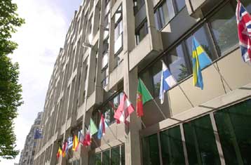 Με «αστερίσκους» η έγκριση από την ΕΕ του προγράμματος «Σταθερότητα και Ανάπτυξη»