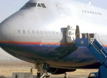 Δεν επιβεβαιώθηκαν οι πληροφορίες περί αεροπειρατείας σε αφγανικό αεροσκάφος