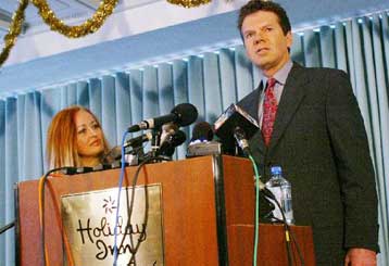 Οι εξετάσεις DNA αναστέλλονται και τα ερωτηματικά πληθαίνουν γύρω από την Εύα