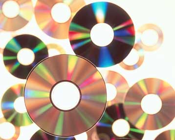 Αδύνατη η εξάλειψη της παράνομης διακίνησης μουσικής στο Internet, παραδέχεται η RIAA