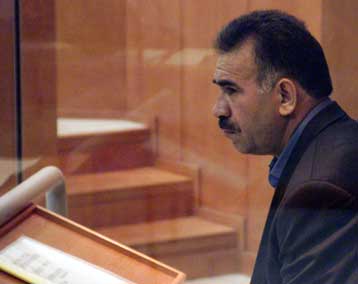Κώλυμα στην εξασφάλιση πληρεξούσιου από τον Οτζαλάν δήλωσαν οι συνήγοροί του