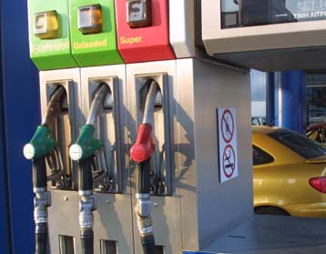 Αύξηση 10% τον τελευταίο μήνα στις τιμές των καυσίμων κατά την Ομοσπονδία Βενζινοπωλών