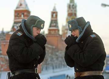 Σφοδρό κύμα κακοκαιρίας πλήττει τη Ρωσία – Πάγωσαν τα νερά στην Αγ.Πετρούπολη