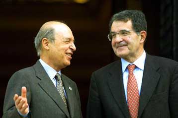 Η Ευρωπαϊκή Ένωση δεν επιθυμεί πόλεμο στο Ιράκ, διαμηνύει ο Κ.Σημίτης