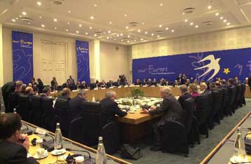 Για τις επιμέρους πολιτικές της ΕΕ συζήτησαν Έλληνες υπουργοί και Ευρωπαίοι επίτροποι