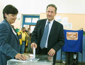 Αναλογικότερο σύστημα, λίστα και πλαφόν 2% προβλέπει ο νέος έκλογικός νόμος