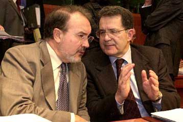 Αυστηρή κριτική της Κομισιόν προς την Ελλάδα για δημόσιο χρέος και μεταρρυθμίσεις