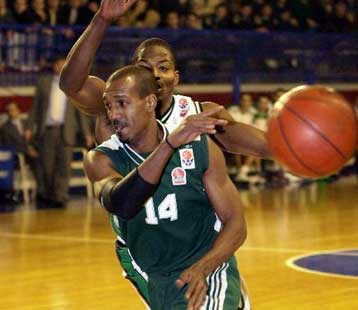 Και άλλο βήμα πρωτιάς από τον Παναθηναϊκό-Ήττα για τον Ολυμπιακό