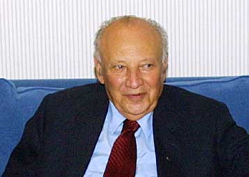 Ιστορικές εξελίξεις στο Κυπριακό εντός του 2003 αναμένει ο Γλαύκος Κληρίδης