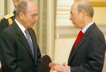 Για ιρακινή κρίση, Κυπριακό και ελληνική προεδρία συζήτησαν Σημίτης-Στεφανόπουλος