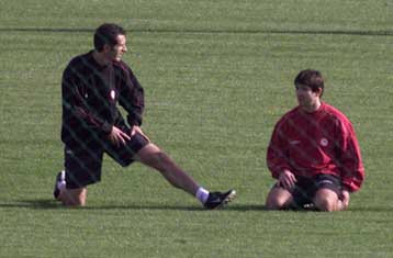 Ο Τζόνι Νόβακ φόρεσε τελικά τα «ερυθρόλευκα»