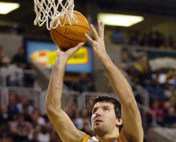 Λιούις και Ντρόμπνιακ οδήγησαν τους Supersonics στη μεγάλη νίκη επί των Mavericks