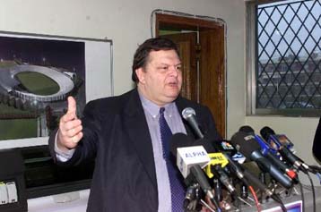 Ανοιχτό το ενδεχόμενο της διαδικασίας πτώχευσης της ΠΑΕ ΑΕΚ αφήνει ο Ευ.Βενιζέλος