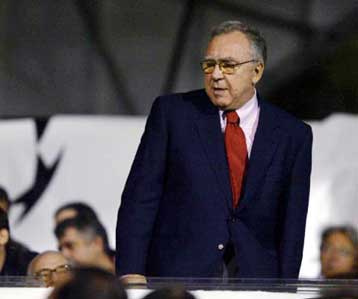 Σε τριμελή επιτροπή αναθέτει ο Κόκκαλης το ποδοσφαιρικό τμήμα της ΠΑΕ Ολυμπιακός