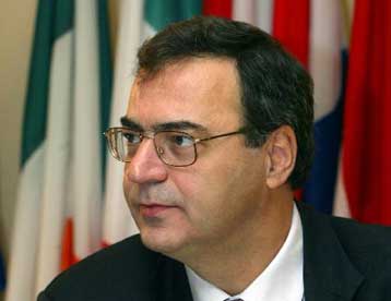 Κίνητρο για τον επαναπατρισμό κεφαλαίων η συμφωνία για τη φορολογία των καταθέσεων