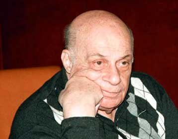 Καμία αλλαγή στην τουρκική πολιτική έναντι του Κυπριακού, δηλώνει ο Ντενκτάς
