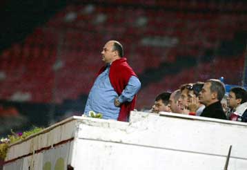 Για είκοσι ημέρες απαγόρευση εισόδου στον Μπέο