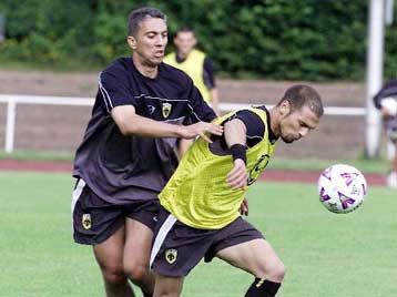 Επιστροφή Νικολαϊδη στις προπονήσεις της ΑΕΚ την άλλη εβδομάδα – Μίλησε με Μπάγεβιτς