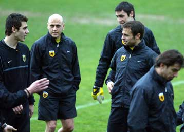 Παρών στην προπόνηση και στην αποστολή της ΑΕΚ ο Ντέμης Νικολαΐδης