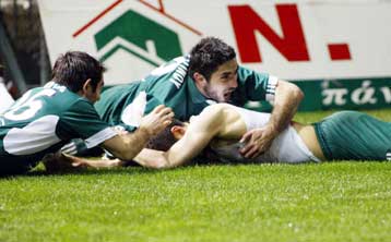 Δεν τον σταμάτησε ο ΠΑΟΚ, δύσκολη νίκη για την ΑΕΚ, περίπατος για τον Ολυμπιακό