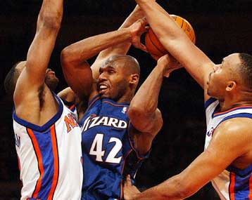 «Μαγική» νίκη των Ουάσινγκτον Ουίζαρντς επί των Φοίνιξ Σανς με 98-93