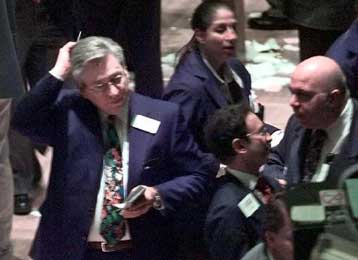 Υποχωρεί η Γουόλ Στριτ την Τετάρτη, εν μέσω ανησυχιών για το Ιράκ