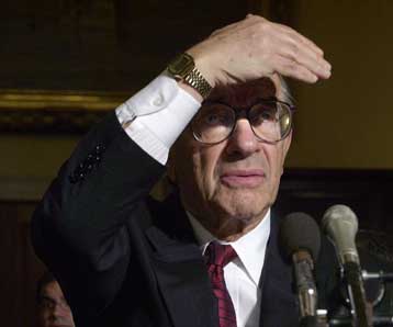 Αμετάβλητο στο 1,25% άφησε η Fed το βασικό επιτόκιό της