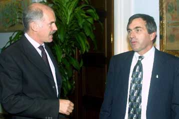 Έκτακτη συνάντηση είχαν οι Γ.Παπανδρέου και Τ.Μίλερ την Πέμπτη
