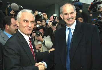 Θα ξεπεράσουμε τα προβλήματα που έχουν διχάσει Ελλάδα-Τουρκία, δηλώνει ο Γ.Παπανδρέου