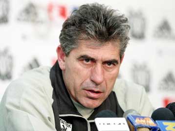 Δυσαρεστημένος αλλά όχι απαισιόδοξος για την κλήρωση με Ολυμπιακό ο Αναστασιάδης