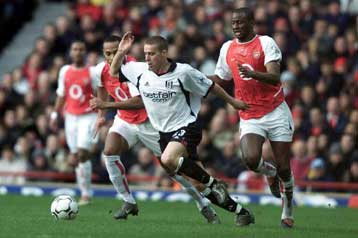 Αγκάλιασε τη διαφορά η Αρσεναλ με λυτρωτή τον Πιρές