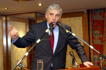 Κάθε δυνατότητα για ειρηνική λύση στο ιρακινό ζήτημα θα εξαντλήσει η Ελλάδα
