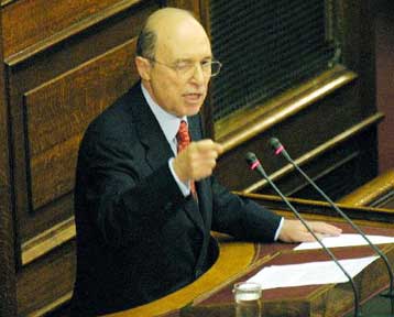 Για ταύτιση με την ακροδεξιά κατηγόρησε τη ΝΔ ο Κ.Σημίτης