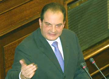 Να αποσύρει τους χαρακτηρισμούς περί ακροδεξιάς κάλεσε τον Κ.Σημίτη ο πρόεδρος της ΝΔ