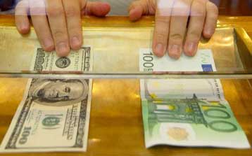 Υποχωρούν ευρώ και χρυσός μετά την ομιλία Πάουελ – Κοντά στα 34 δολάρια το πετρέλαιο