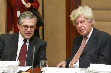 Αμετάβλητα διατήρησε τα επιτόκια η ΕΚΤ – Αιφνιδιασμός από την Τράπεζα της Αγγλίας