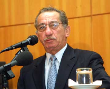 Προβάδισμα στον Τάσσο Παπαδόπουλο δίνουν δύο δημοσκοπήσεις στην Κύπρο