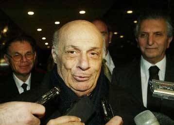 Νέα άρνηση Ντενκτάς να συζητήσει το εδαφικό, αυτή τη φορά με στήριξη της ψευδοβουλής