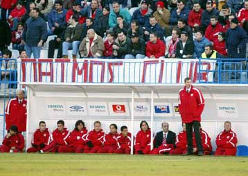 Ανακουφισμένοι οι παίκτες του Ολυμπιακού από την απόλυση Κάτανετς