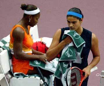 Η Σερένα Γουίλιαμς σταμάτησε και πάλι τη Λένα Δανιηλίδου