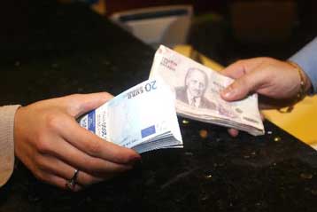 Κατέρρευσε παρατράπεζα με τζίρο άνω των 40 δισ. δρχ. – Όλα τα στοιχεία στο ΣΔΟΕ