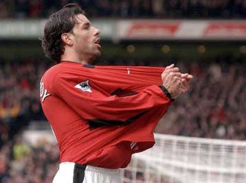 Ισοπαλίες για Αρσεναλ και Μάντσεστερ, χωρίς να αλλάξει η κορυφή