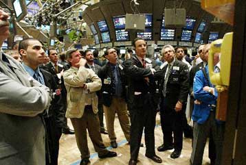 Σε θετικό έδαφος η Γουόλ Στριτ την Τρίτη