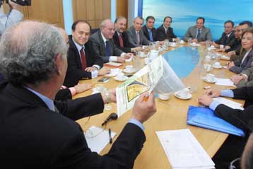 ΕΚΑΒ και καθιζήσεις στο επίκεντρο της συνεδρίασης των Συντονιστών της ΝΔ
